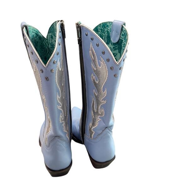 Corral Baby Blue Flame Studded Embroidered Western Boots Snip Toe 8.5M NWOB - Picture 13 of 13